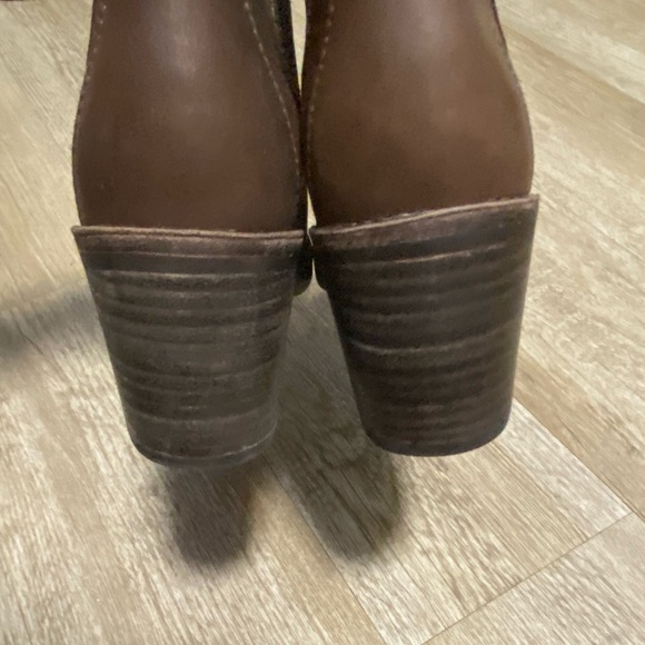 UGG CAMDEN BROWN ANKLE BOOTS SIZE 6 - Picture 4 of 10